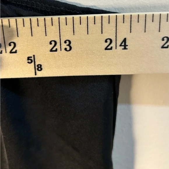 SHEBIRD‎ The Stella Satin V Neck Shaper Blouse Size 7 Black Sleeveless Padded - Picture 6 of 6